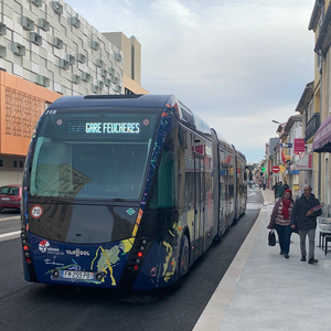Richez Associes - Mise en service du tram bus T2 à Nimes !