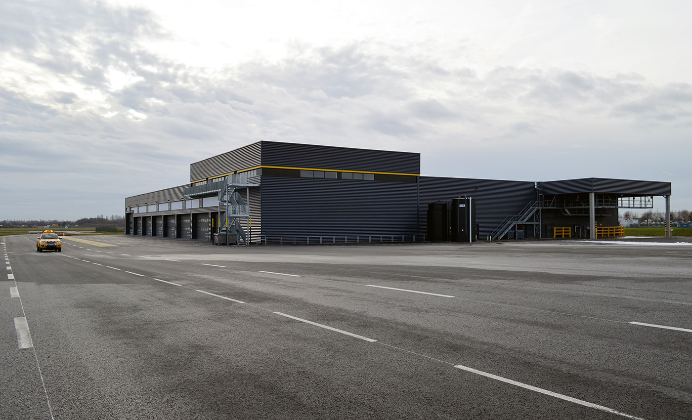 Richez Associes - un centre de process sur les pistes de l'aéroport d'Orly - 2