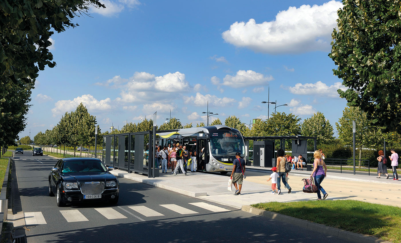 Richez Associes - Ile-de-France first BRT T Zen line  - 8