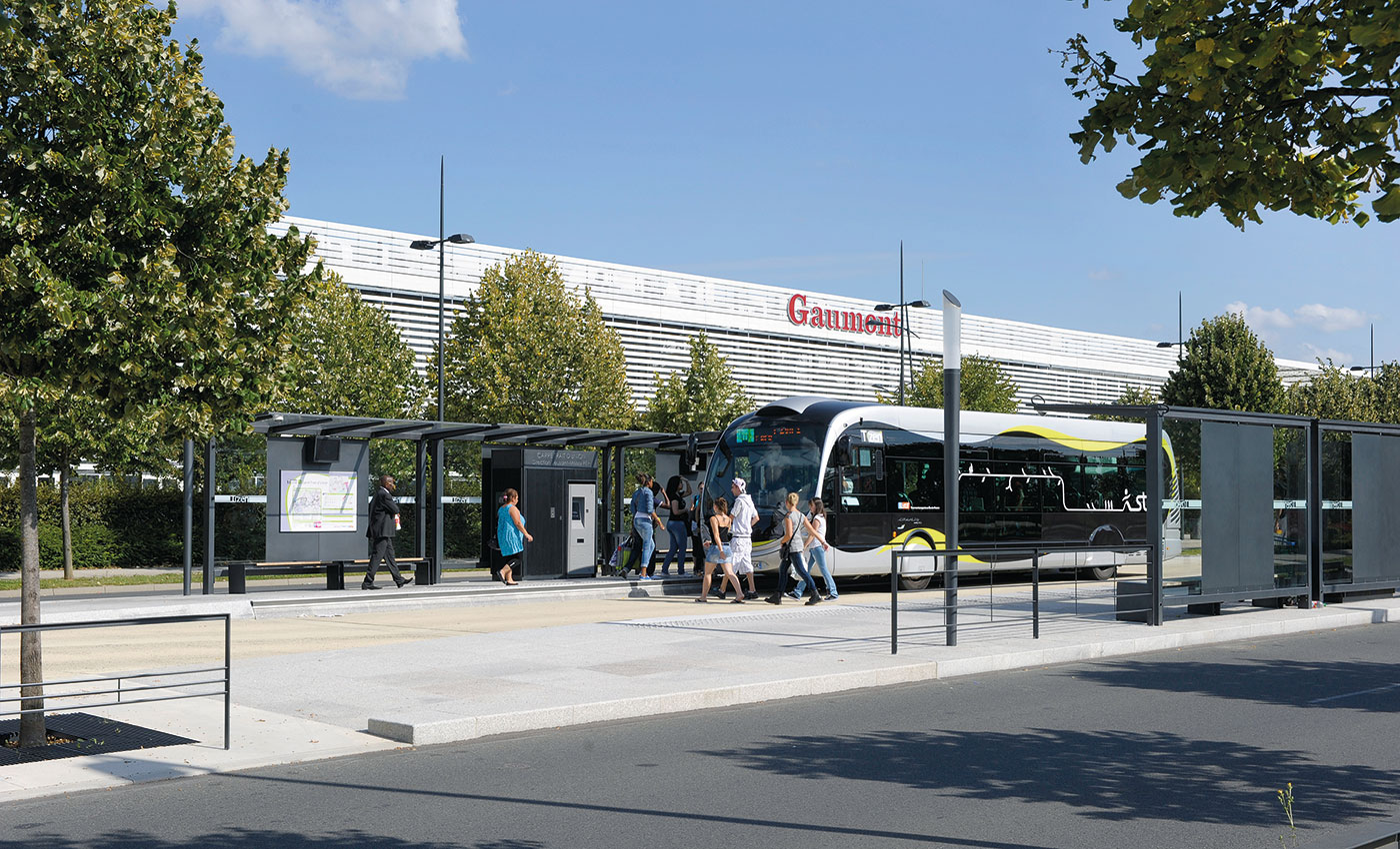 Richez Associes - Ile-de-France first BRT T Zen line  - 12